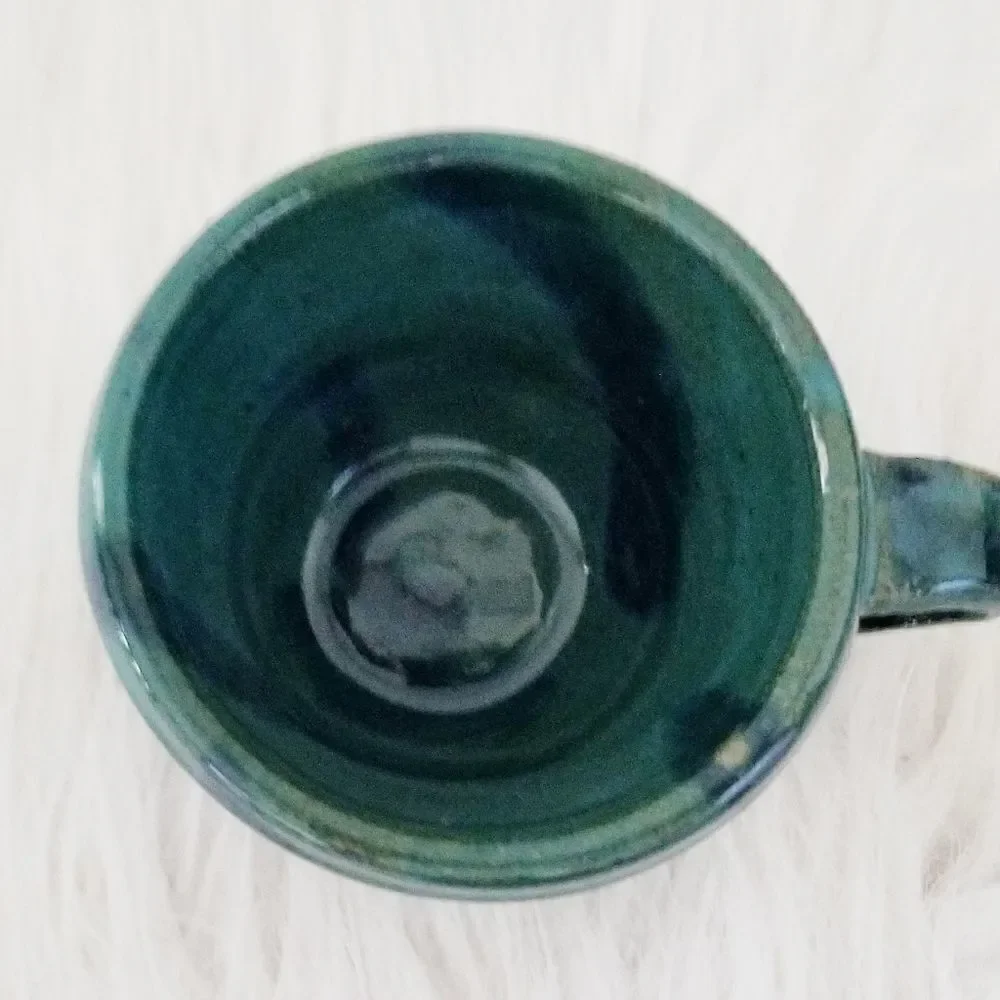 Pottery mug